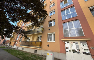 Eladó Társasházi lakás