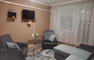 Eladó Társasházi lakás