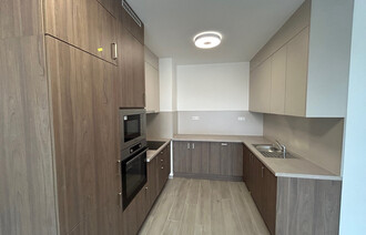 Kiadó Társasházi lakás