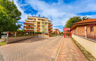 Eladó Téglaépítésű lakás