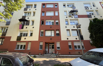 Eladó Társasházi lakás