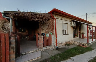 Eladó Családi ház