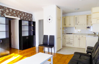 Eladó Téglaépítésű lakás