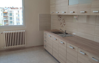 Eladó Társasházi lakás