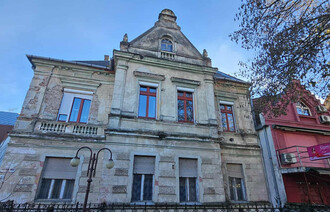 Eladó Téglaépítésű lakás