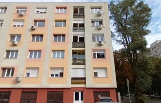 Eladó Társasházi lakás