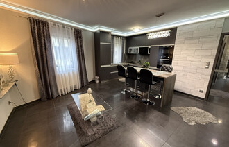 Eladó Téglaépítésű lakás