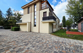 Eladó Téglaépítésű lakás