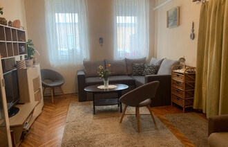 Eladó Társasházi lakás