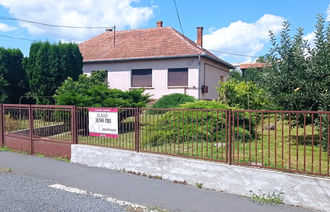 Eladó Családi ház