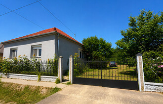 Eladó Családi ház