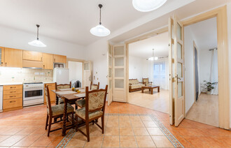 Eladó Téglaépítésű lakás