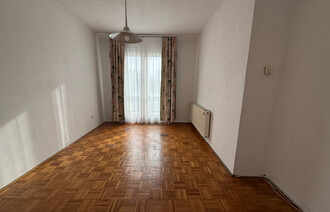 Eladó Társasházi lakás