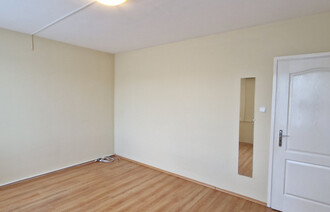 Eladó Társasházi lakás