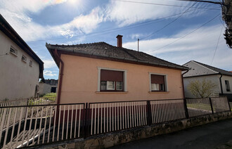 Eladó Családi ház