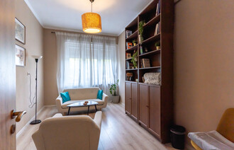 Eladó Téglaépítésű lakás