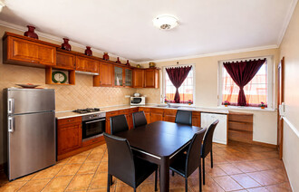 Eladó Társasházi lakás