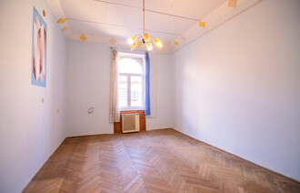 Eladó Téglaépítésű lakás