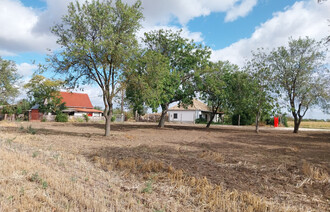 Eladó Zárt kert