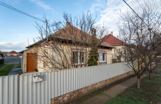 Eladó Családi ház