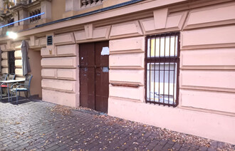 Eladó Kereskedelmi ingatlan