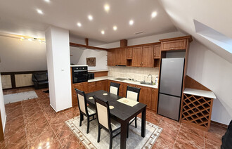 Eladó Téglaépítésű lakás