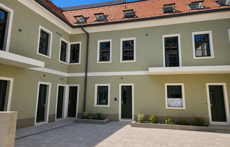 Eladó Üzlethelyiség