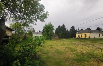 Eladó Telek