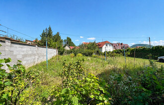 Eladó Telek