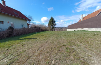 Eladó Telek