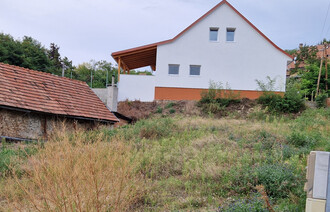 Eladó Telek