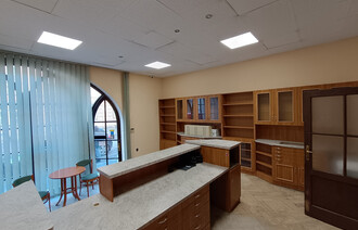 Eladó Üzlethelyiség