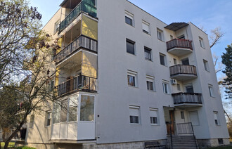 Eladó Társasházi lakás