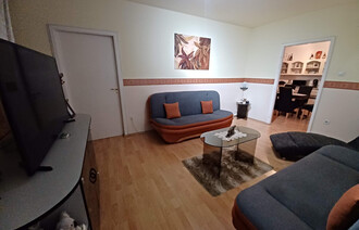 Eladó Társasházi lakás