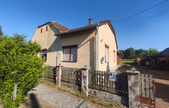 Eladó Családi ház