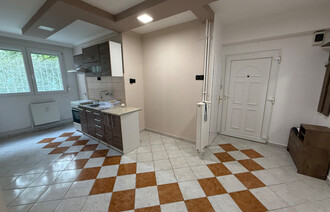 Eladó Társasházi lakás