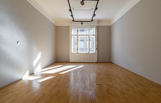 Eladó Téglaépítésű lakás