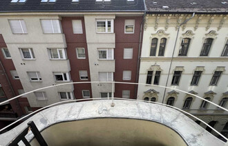 Eladó Téglaépítésű lakás