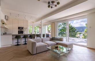 Eladó Téglaépítésű lakás