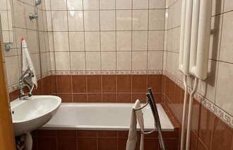 Eladó Társasházi lakás