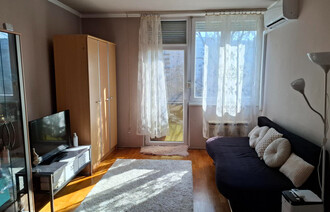 Eladó Társasházi lakás