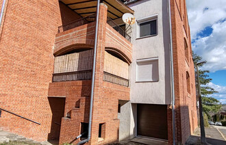 Eladó Téglaépítésű lakás