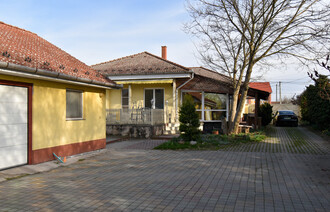 Eladó Családi ház