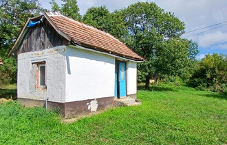 Eladó Zárt kert