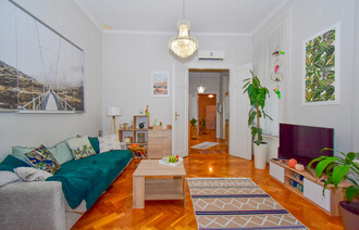 Eladó Társasházi lakás