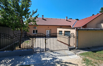 Eladó Családi ház