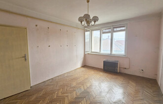 Eladó Társasházi lakás