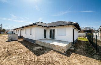 Eladó Családi ház