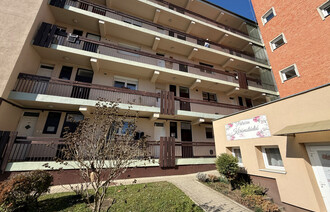 Eladó Társasházi lakás