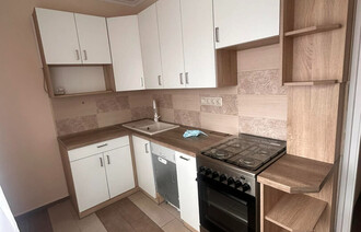 Kiadó Társasházi lakás